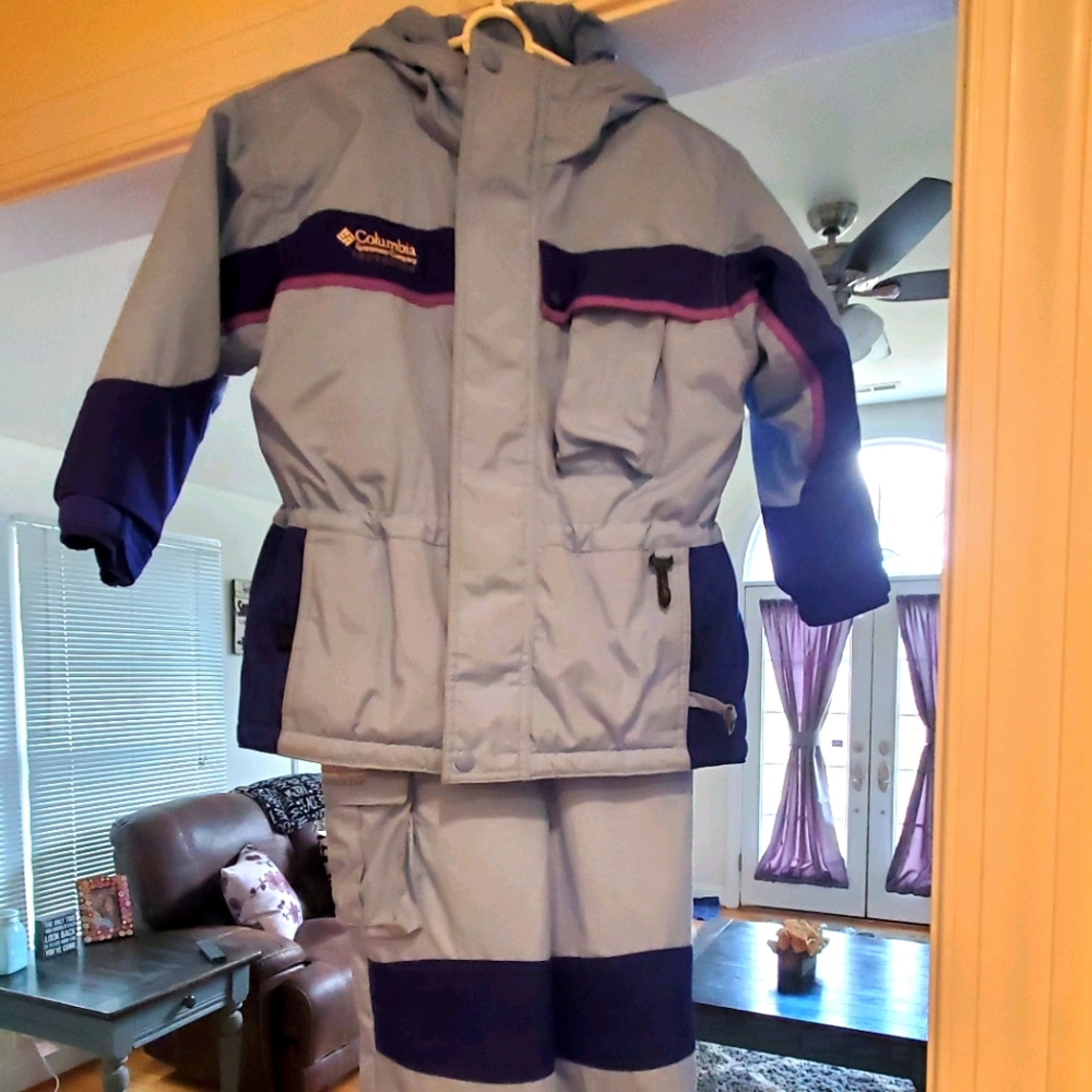 Kids snow suit